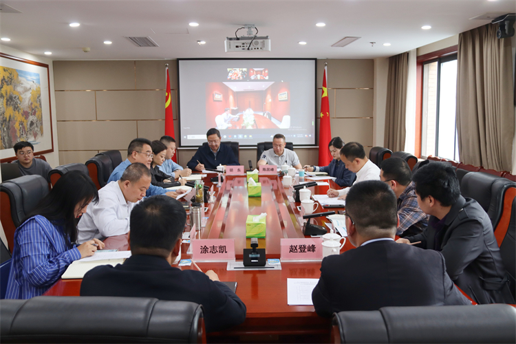 集團公司召開與青白江區(qū)委、區(qū)政府，老撾吉達篷集團，中宇安泰供應(yīng)鏈科技公司，安徽泰德康科技公司合作洽談座談會